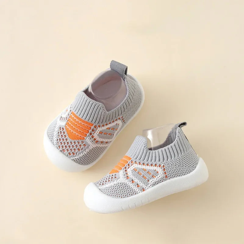 Chaussons Bébé Antidérapants Style Sneakers – Premiers Pas Souples et Confortables (0 à 4 ans) - SoftPas
