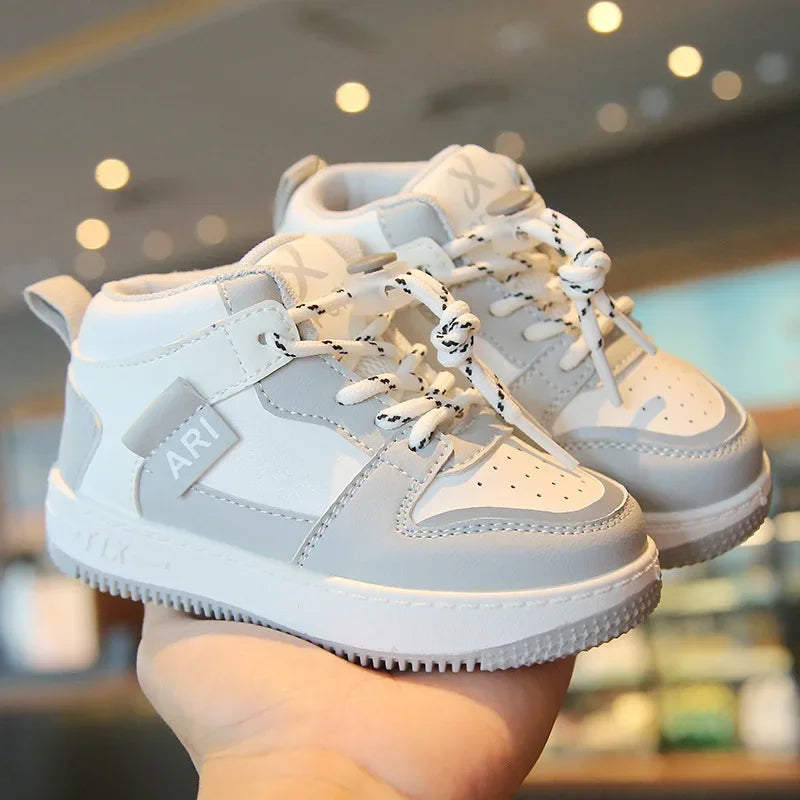 Chaussures Hautes Antidérapantes pour Enfants - Sneakers GripKids