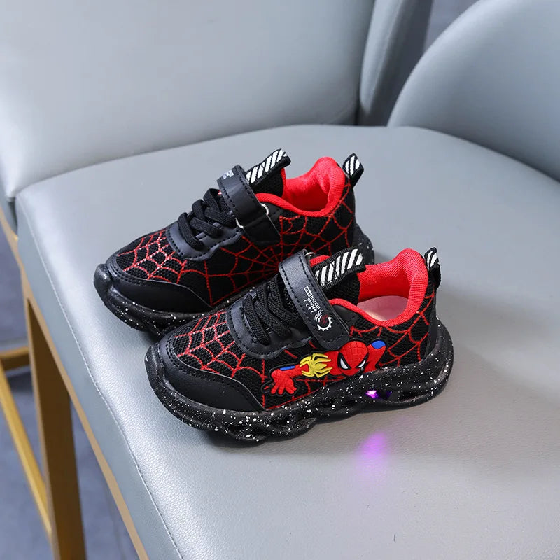 Chaussures LED Spiderman pour Enfants - HeroChaussures