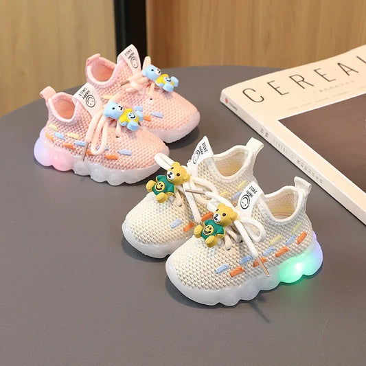 Chaussures bébé Légères avec LED et Semelle en Caoutchouc - ChassuCaoutch