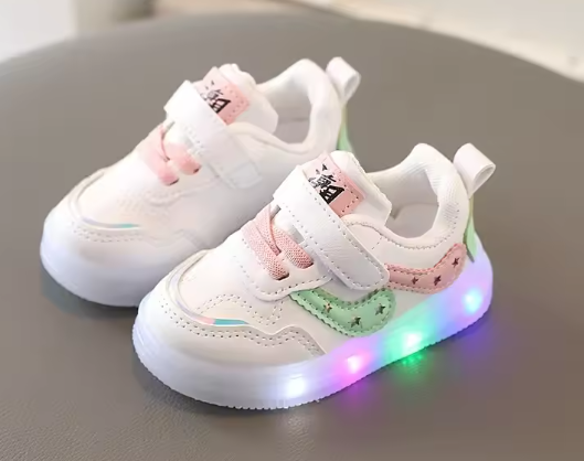 Chaussures de Tennis LED Enfant et Bébé - LumoKicks