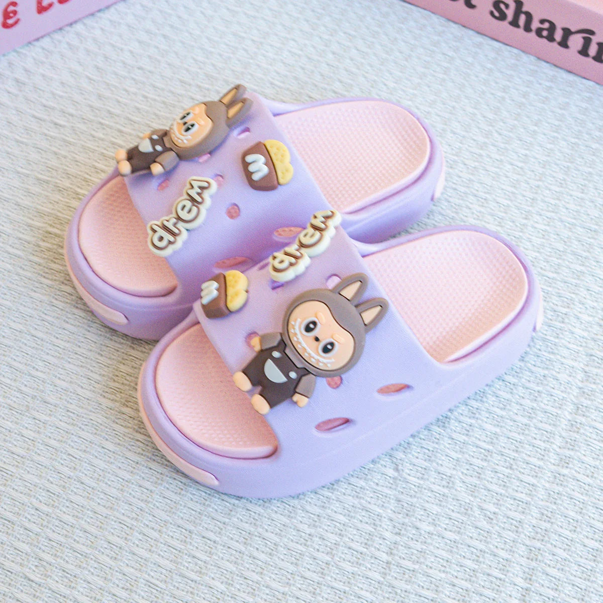 Claquettes Enfant Motif Cartoon – EVA Confortable, Antidérapant et Légère - LabuSandale