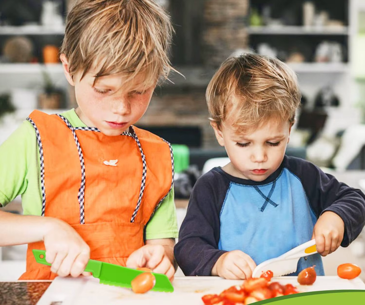 Couteau Enfant Sécurisé en Plastique – Apprentissage de la Cuisine (3+ ans) - CouPlast