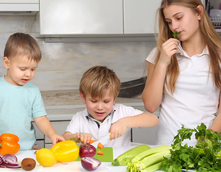 Couteau Enfant Sécurisé en Plastique – Apprentissage de la Cuisine (3+ ans) - CouPlast